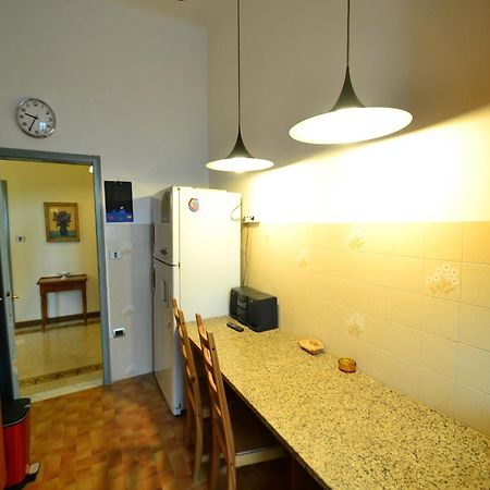 Lovely Holiday Home In Montefiridolfi With Hill View Ngoại thất bức ảnh