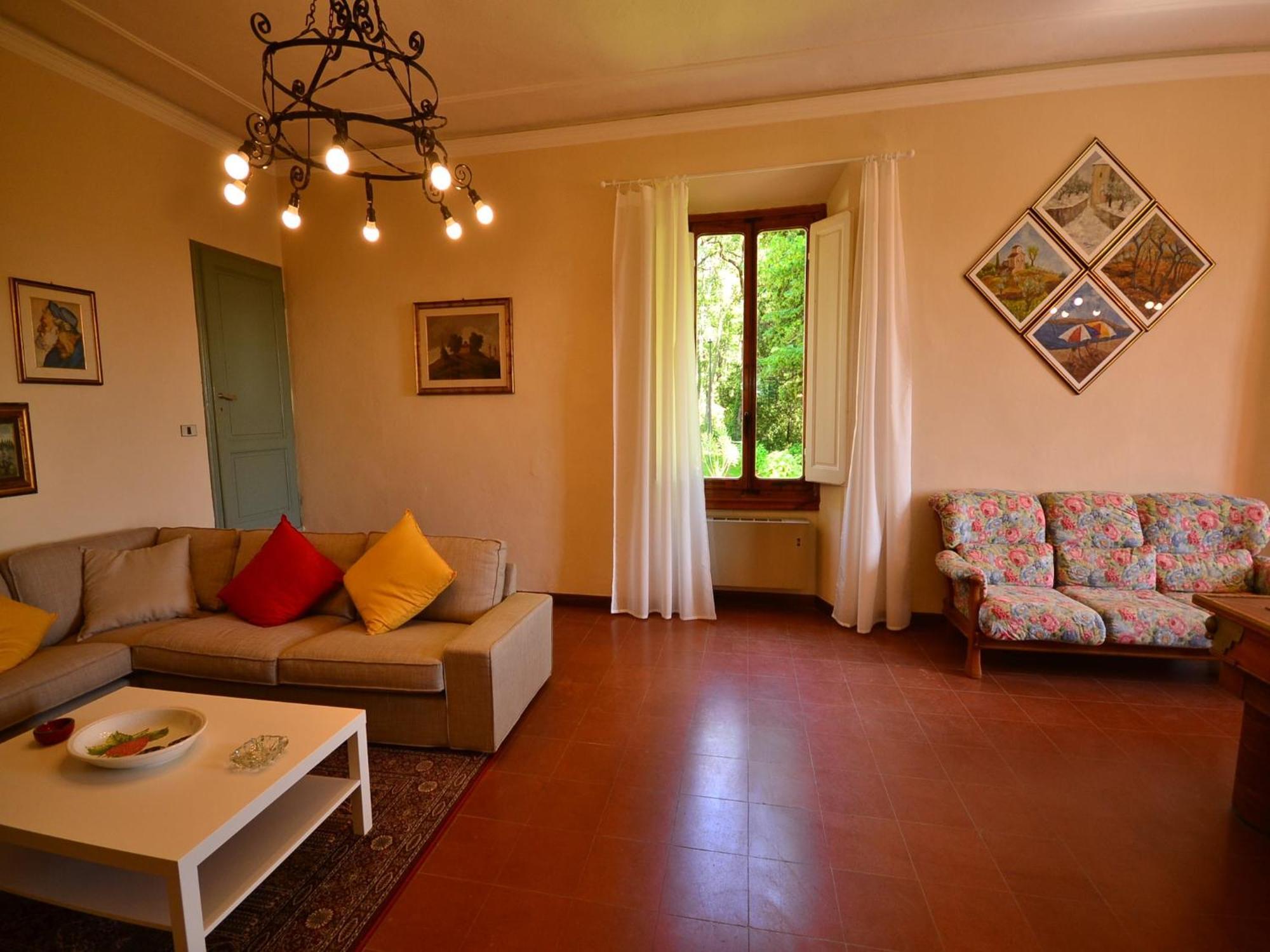 Lovely Holiday Home In Montefiridolfi With Hill View Ngoại thất bức ảnh
