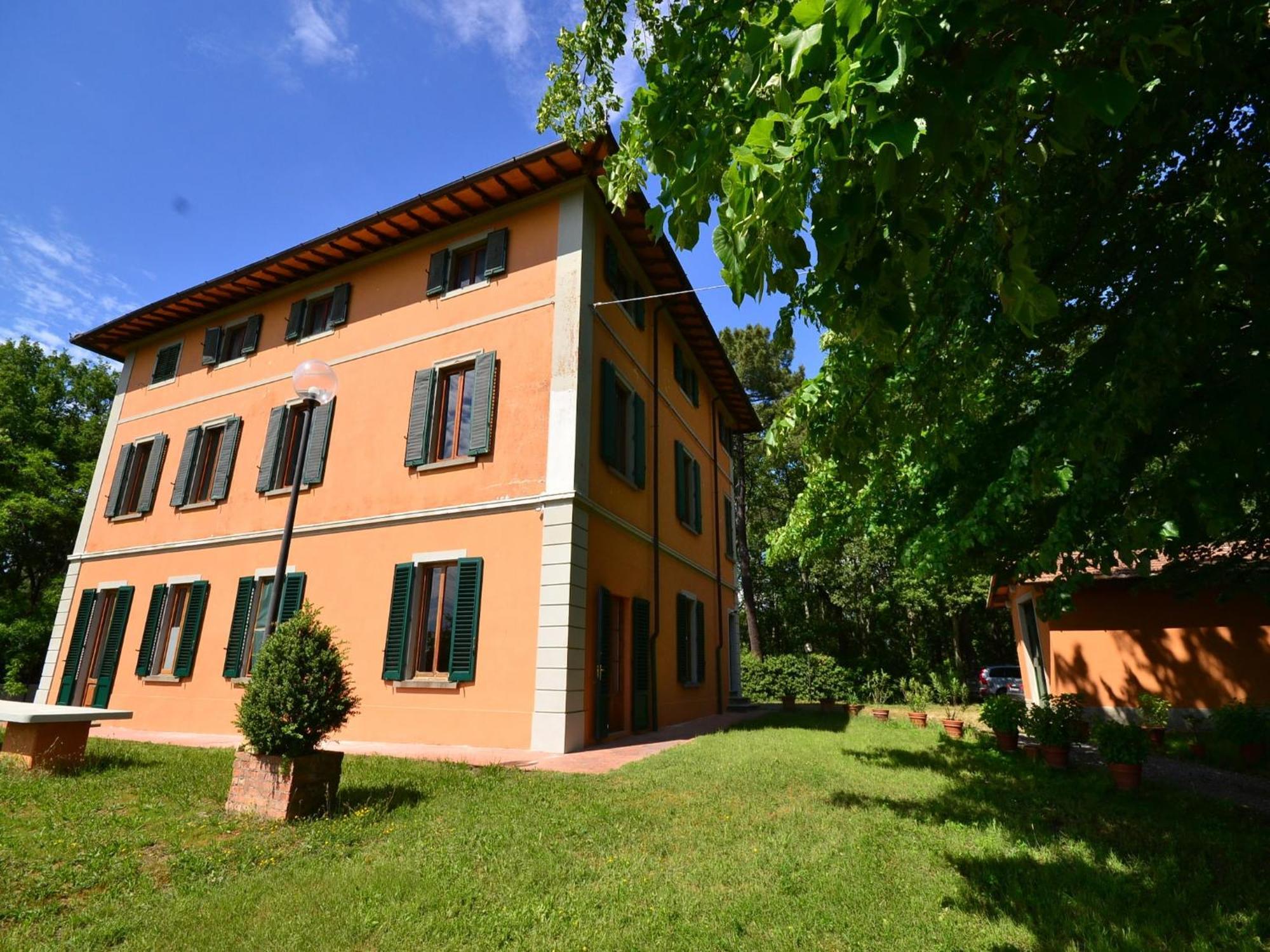 Lovely Holiday Home In Montefiridolfi With Hill View Ngoại thất bức ảnh