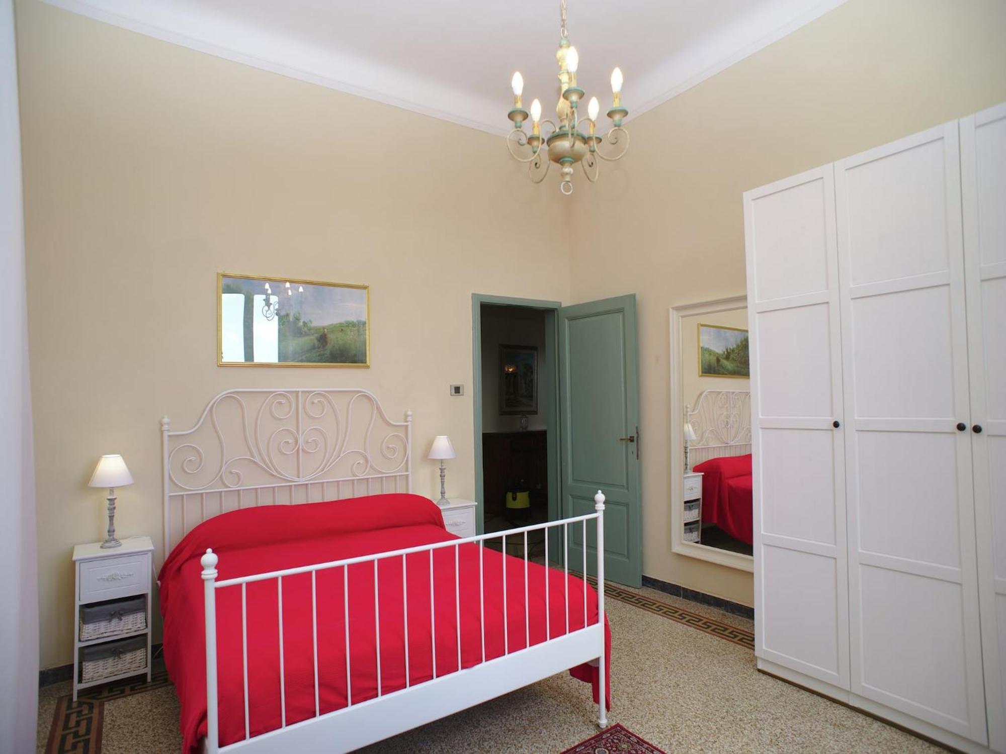 Lovely Holiday Home In Montefiridolfi With Hill View Ngoại thất bức ảnh