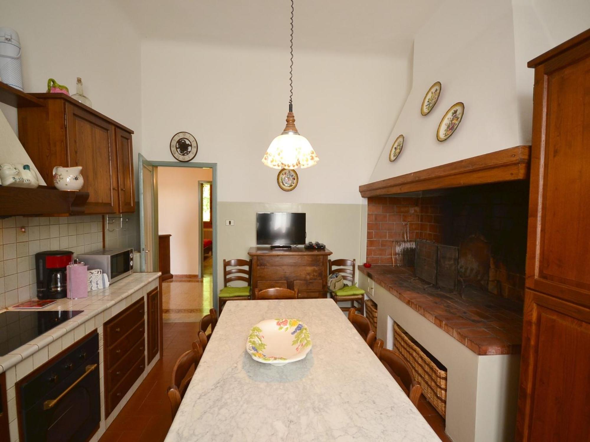 Lovely Holiday Home In Montefiridolfi With Hill View Ngoại thất bức ảnh