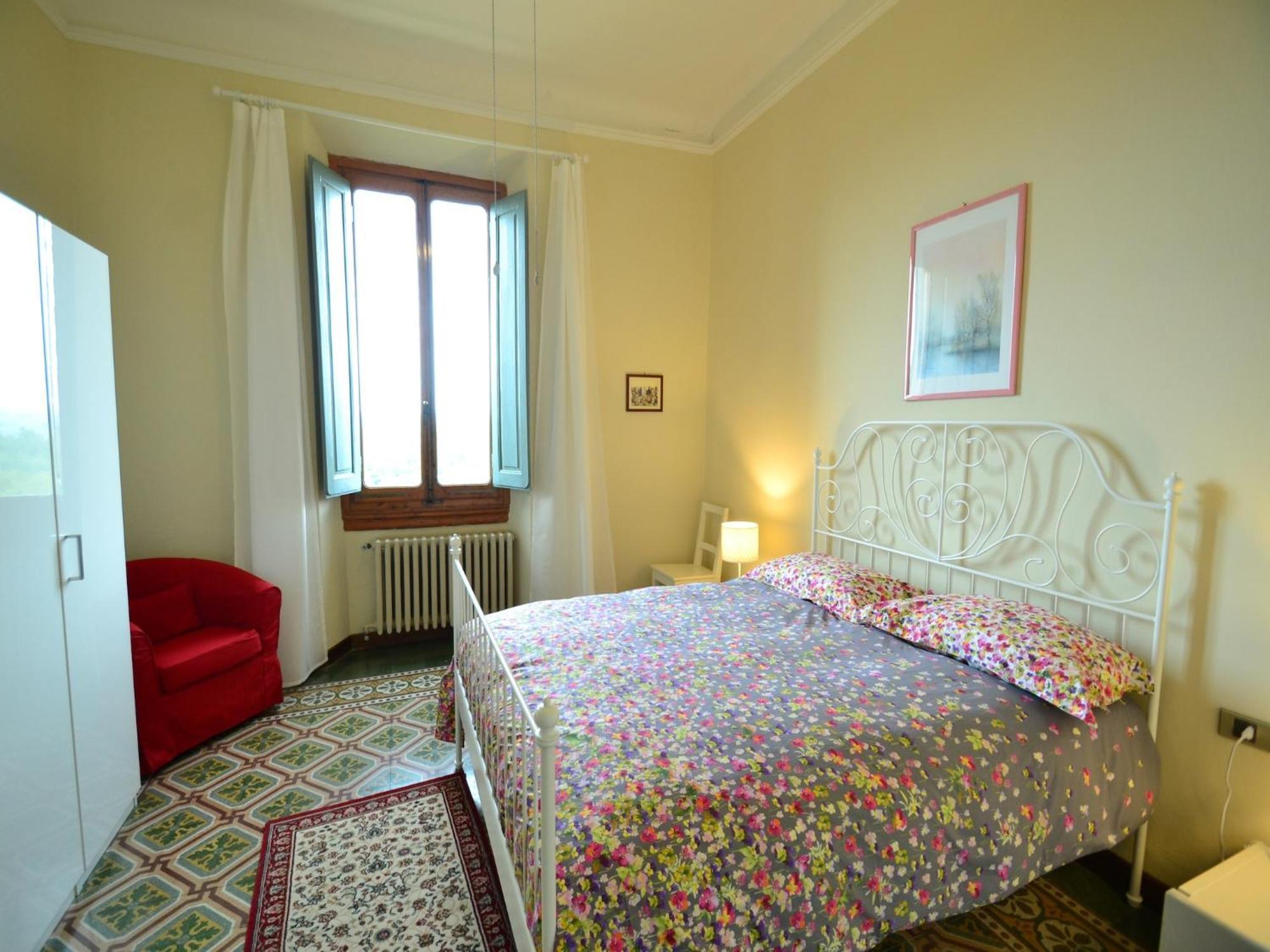 Lovely Holiday Home In Montefiridolfi With Hill View Ngoại thất bức ảnh